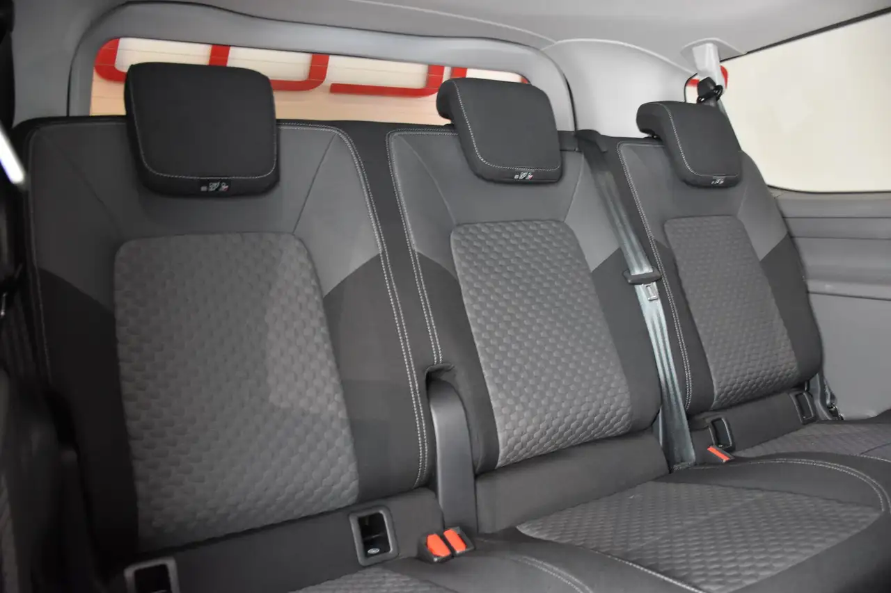 Volkswagen T7 Caravelle 2026 — фото 10