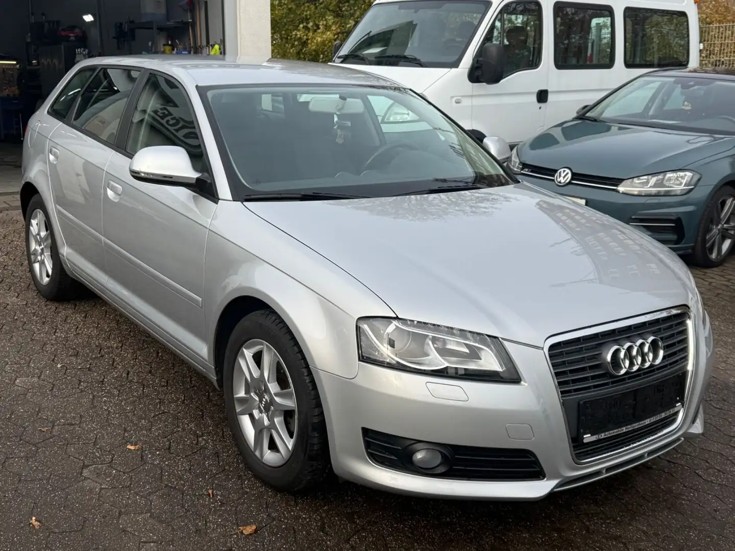 Audi A3 Sportback 1.4 Attraction*Erst 79000km*Xenon Argent - 2