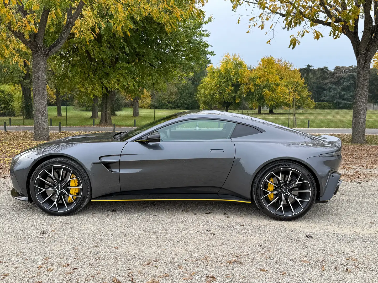 Aston Martin Vantage Coupe 4.0 V8- LEGGERE ATTENTAMENTE DESCRIZIONE !!! Gris - 2