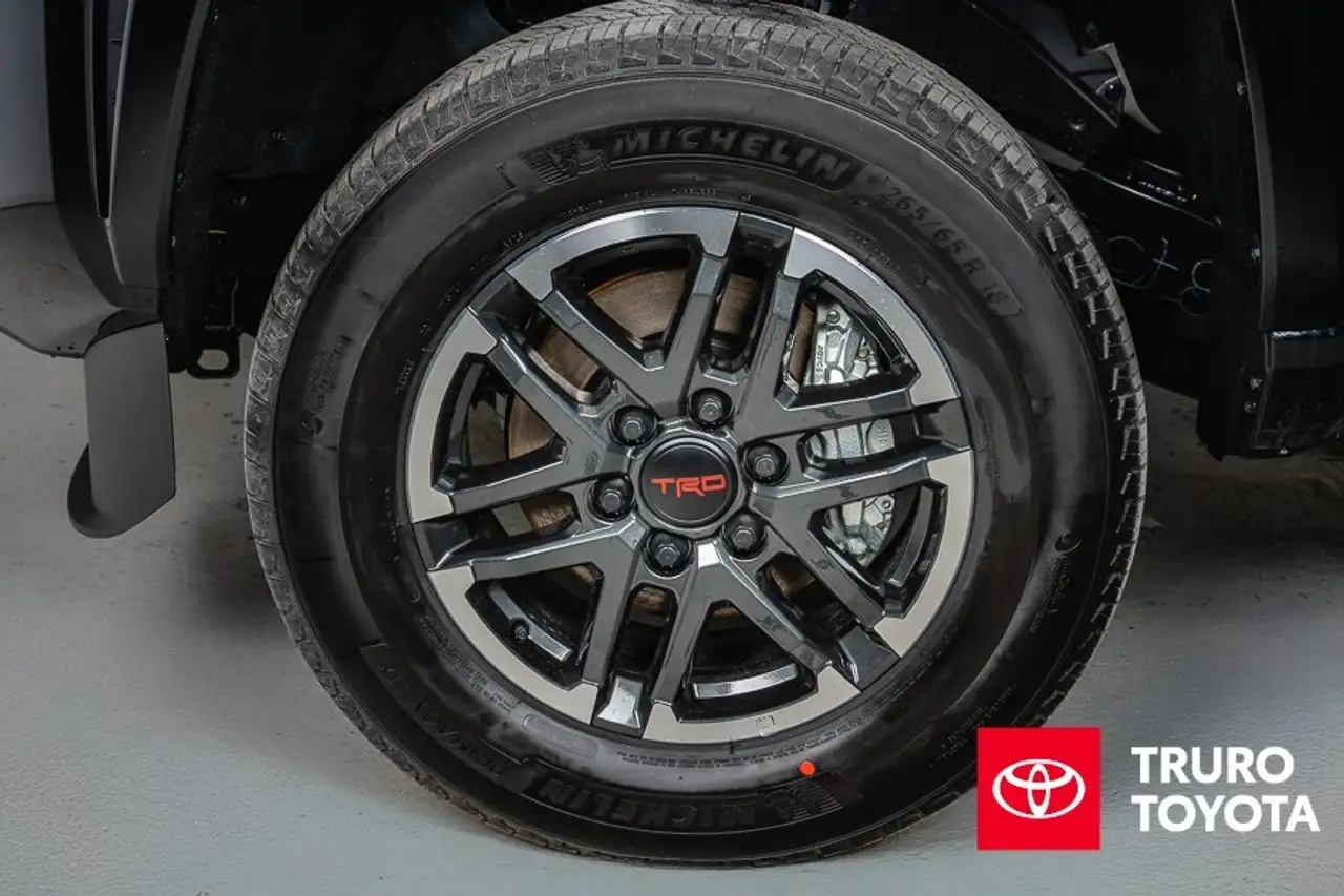 Toyota Tacoma снимка Toyota Tacoma