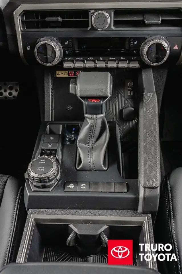 Toyota Tacoma снимка Toyota Tacoma