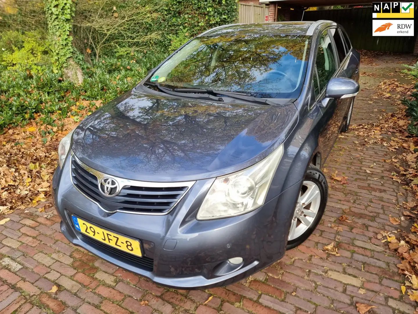 Toyota Avensis Wagon WAGON 2.0 VVTi Dynamic EXPORT/HANDEL Blauw - 1