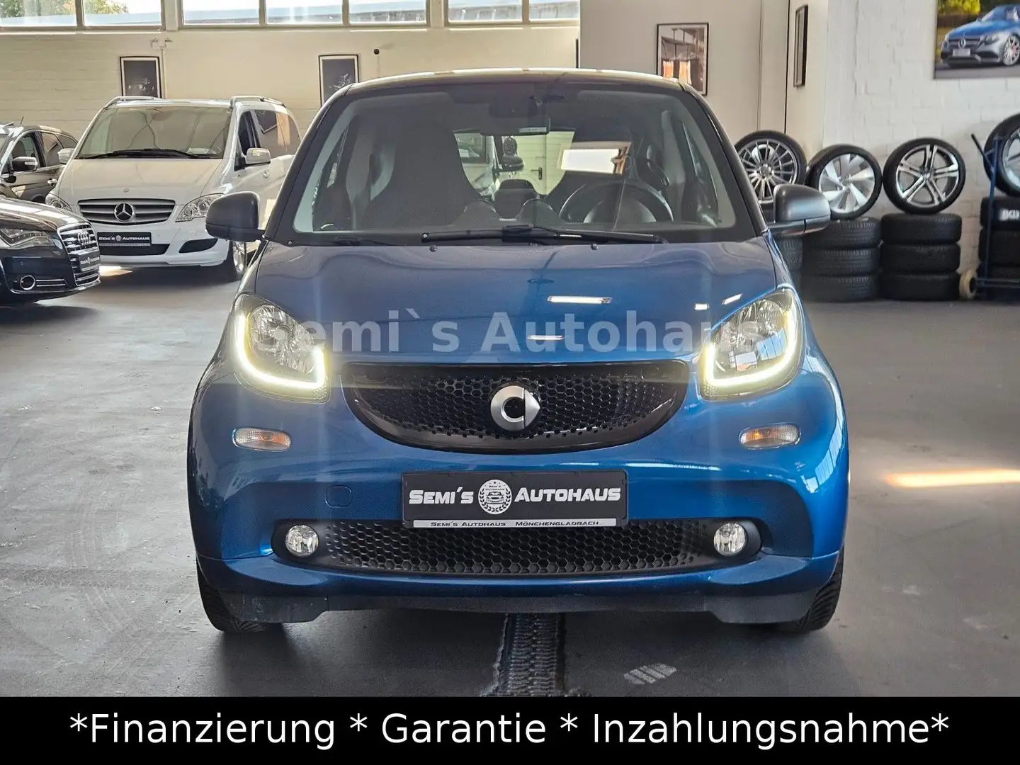 smart forTwo coupe 52kW|Pano|Klima|Alus| Schwarz - 2