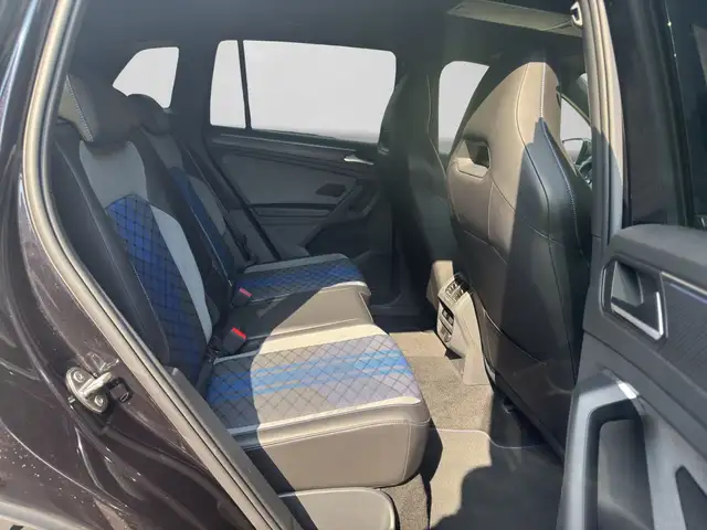 Volkswagen Tiguan view 6