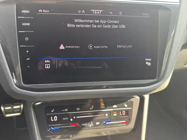 Volkswagen Tiguan view 15