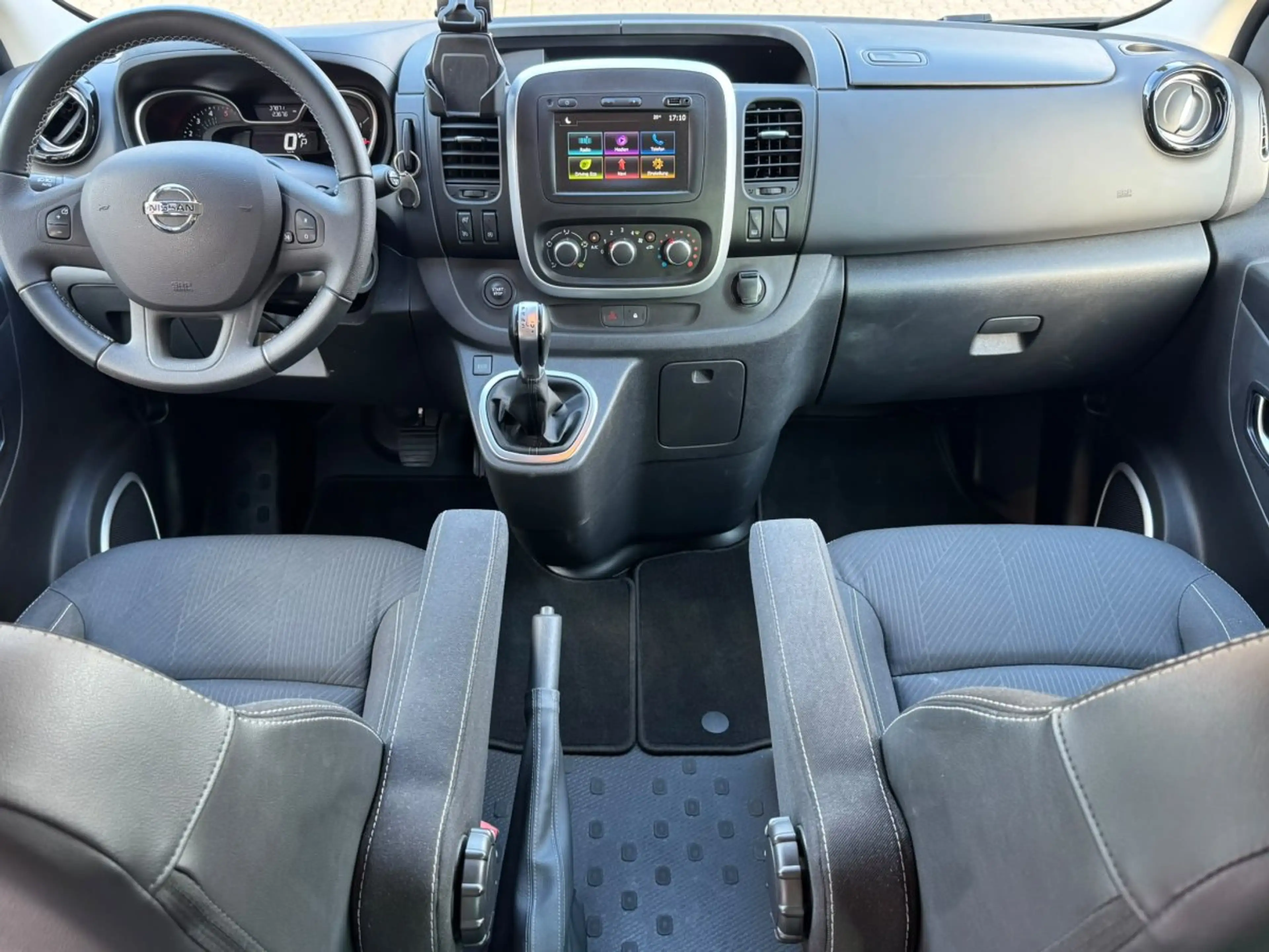 Nissan NV300 2,9t dCi 170 DPF L2H1 PREMIUM (EURO 6d-TEMP) 2,9t — photo 21