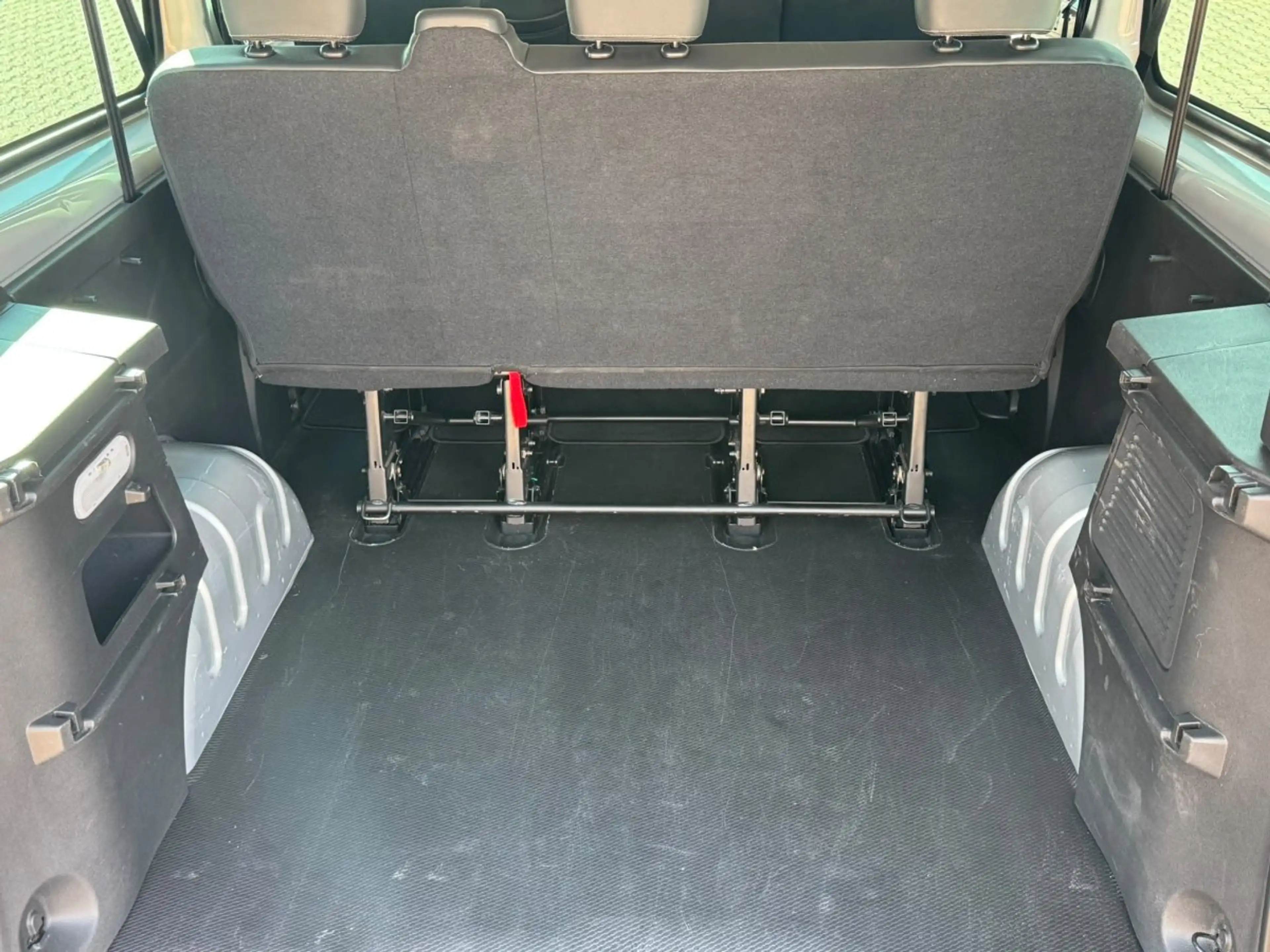 Nissan NV300 2,9t dCi 170 DPF L2H1 PREMIUM (EURO 6d-TEMP) 2,9t — photo 20