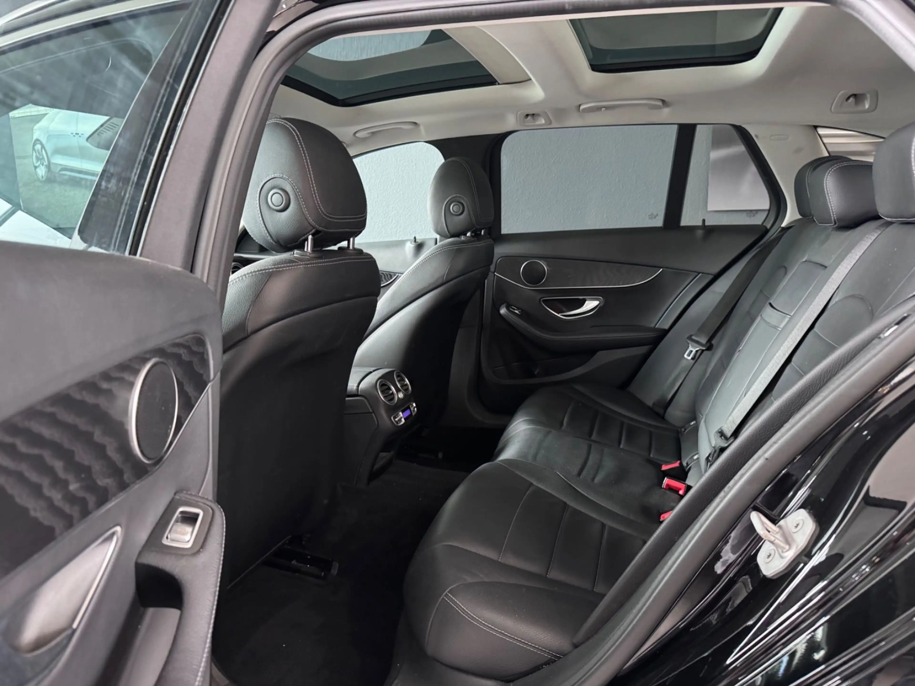 Mercedes-Benz C 250 T Avantgarde*360°KAMERA*PANORAMA*LED*LMF — photo 15