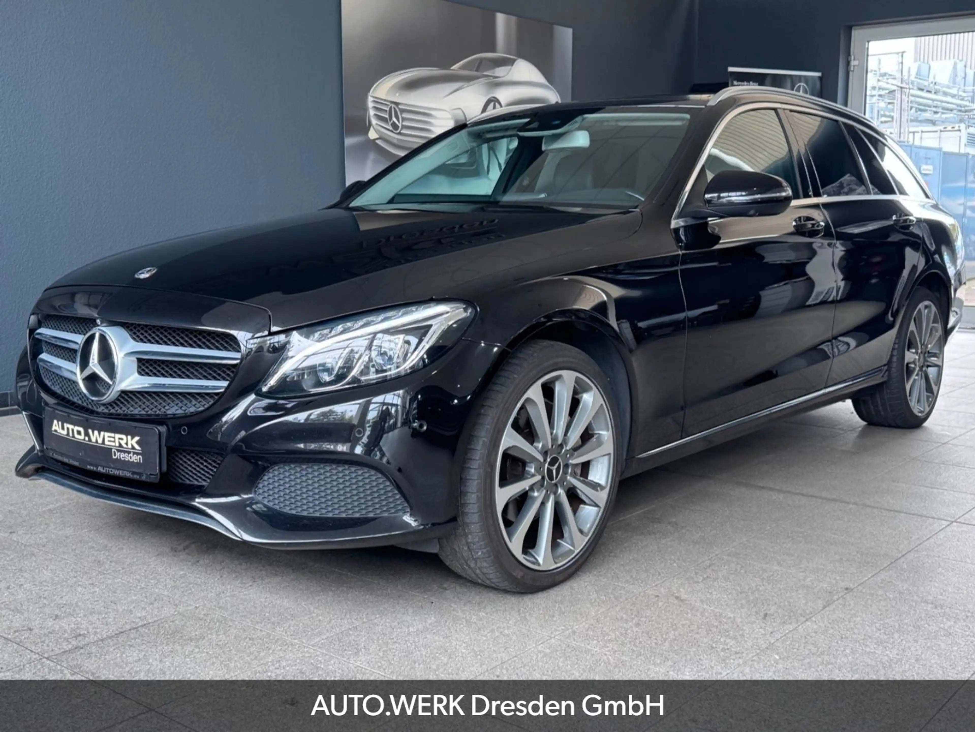 Mercedes-Benz C 250 T Avantgarde*360°KAMERA*PANORAMA*LED*LMF