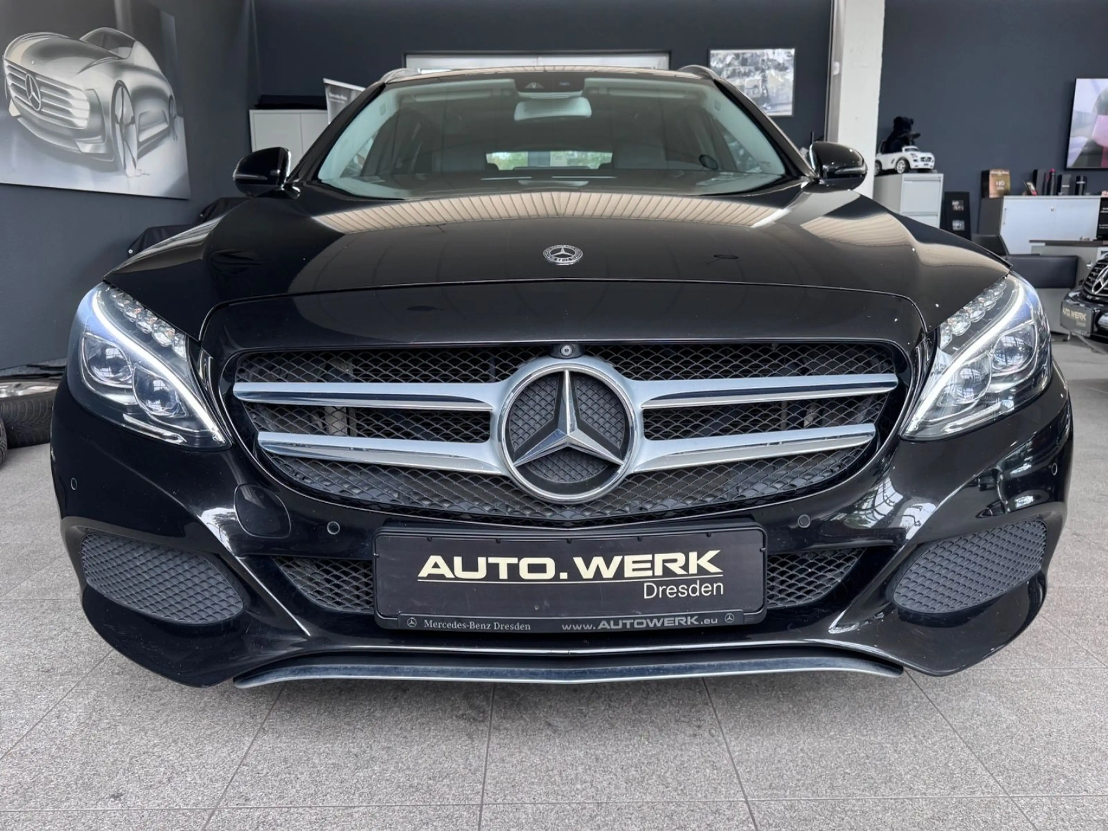 Mercedes-Benz C 250 T Avantgarde*360°KAMERA*PANORAMA*LED*LMF — photo 10