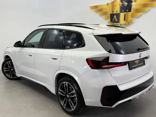BMW X1 view 3