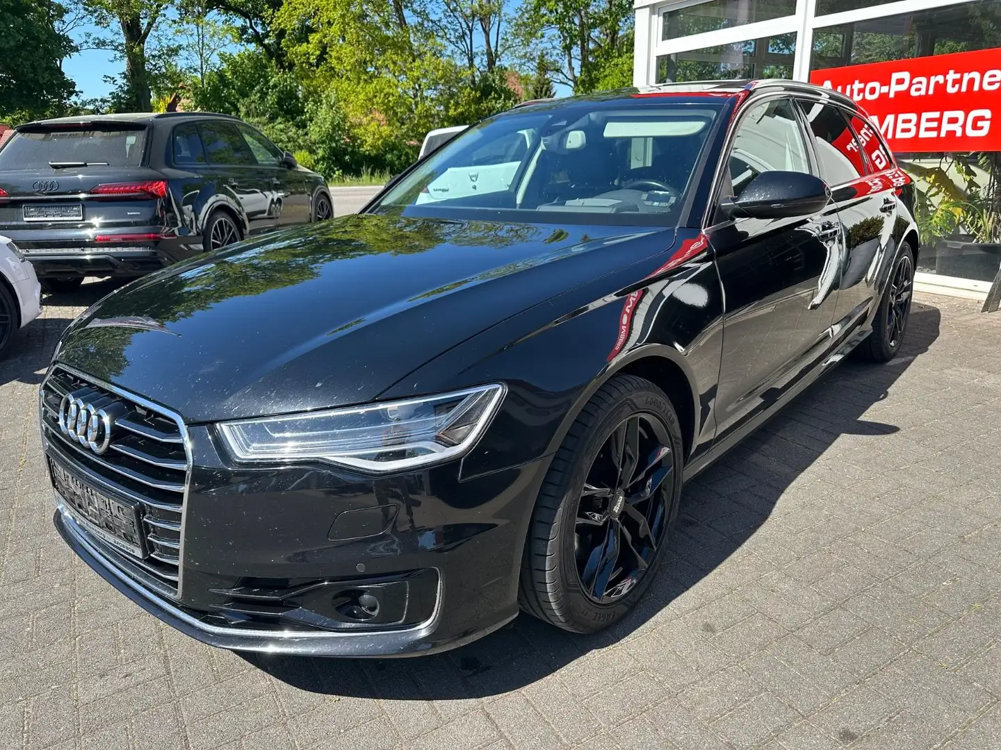 Audi A6 Avant 3.0 TDI qua. Nachtsi. Pano AHK gepfl. Negro - 1