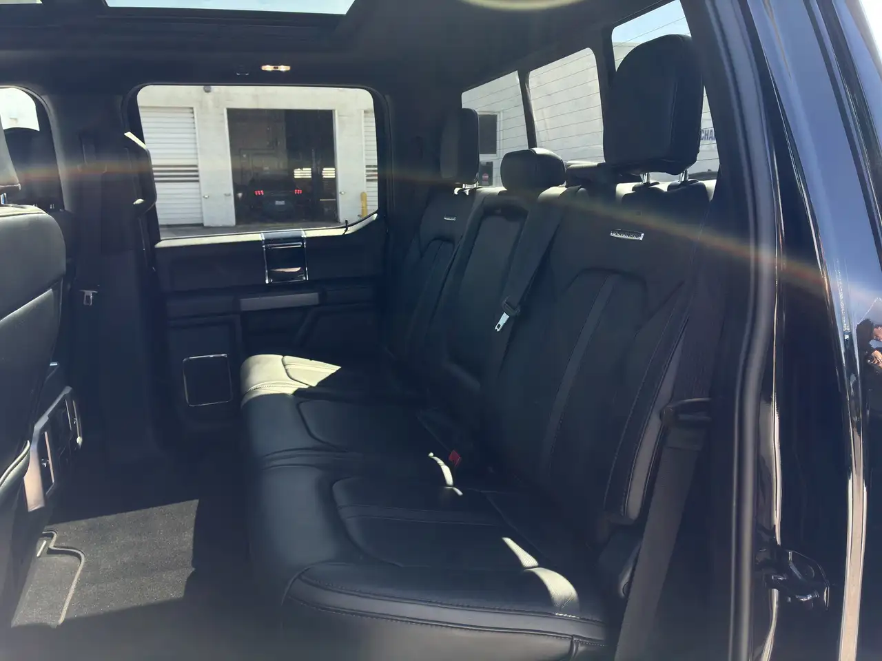 Ford F 350 снимка Ford F 350