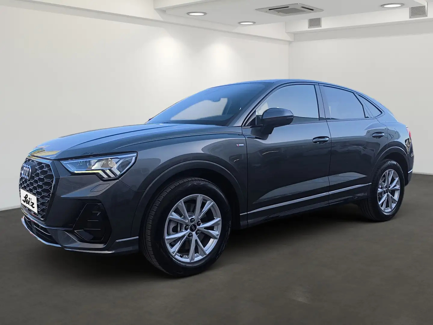 Audi Q3 Sportback 40 TFSI quattro S line *AHK*SONOS*MATRIX Grau - 2