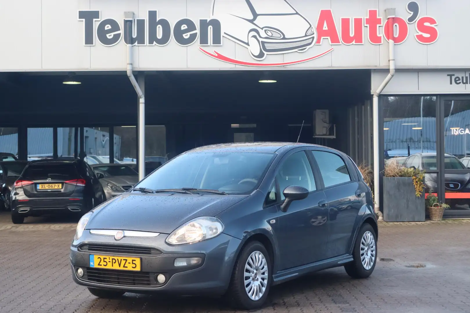 Fiat Punto Evo 1.3 M-Jet Dynamic Airco, Trekhaak, Cruise control Blauw - 1