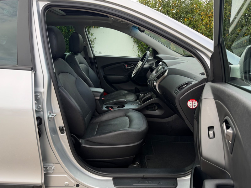 Hyundai iX35 Style 4WD Automatik Leder Pano AHK CAM SHZ — photo 11