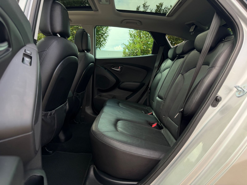 Hyundai iX35 Style 4WD Automatik Leder Pano AHK CAM SHZ — photo 14