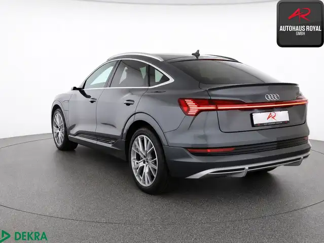 Audi E-Tron view 3