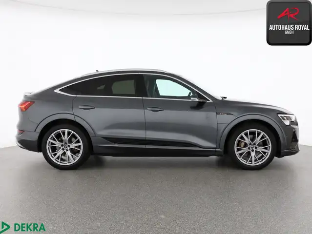 Audi E-Tron view 6