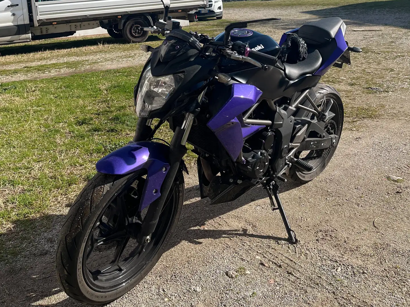 Kawasaki Z 250 sl Burdeos - 2