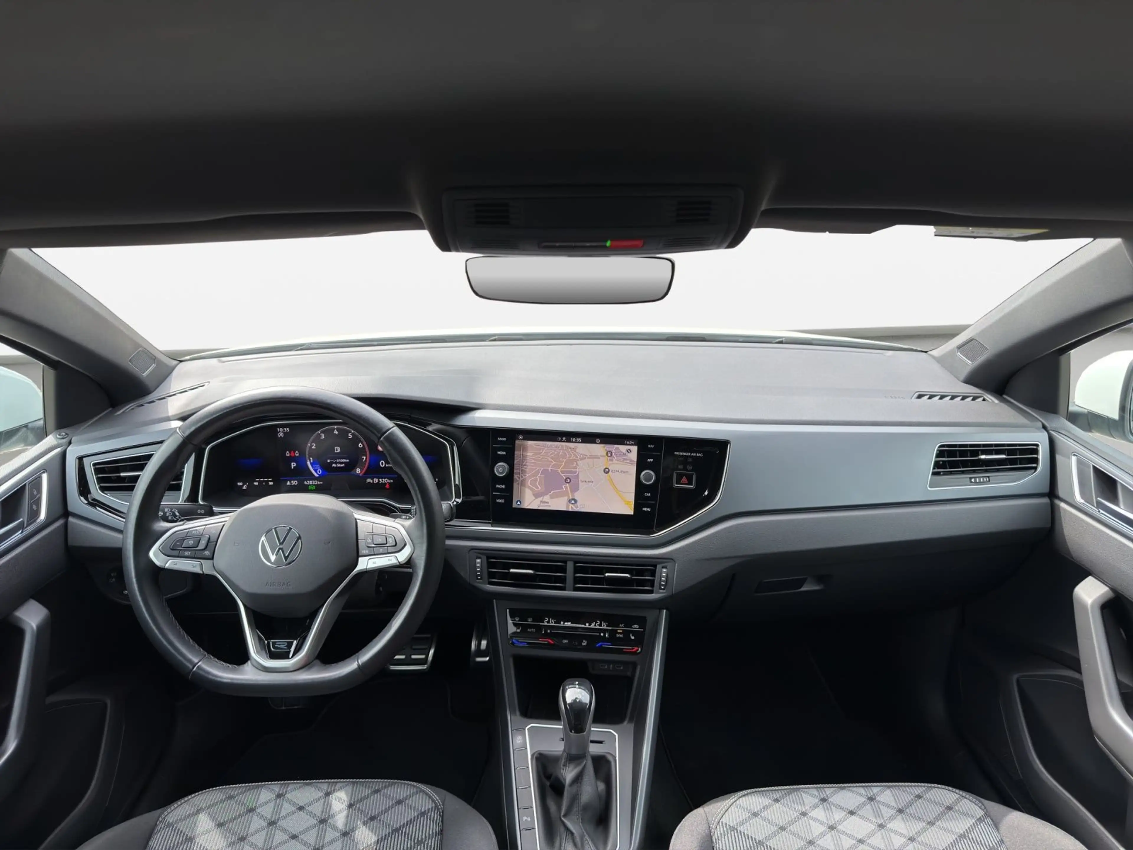 Volkswagen Polo 1.0 TSI DSG R-Line *IQ.Light*Virtual*PDC*SH — photo 5
