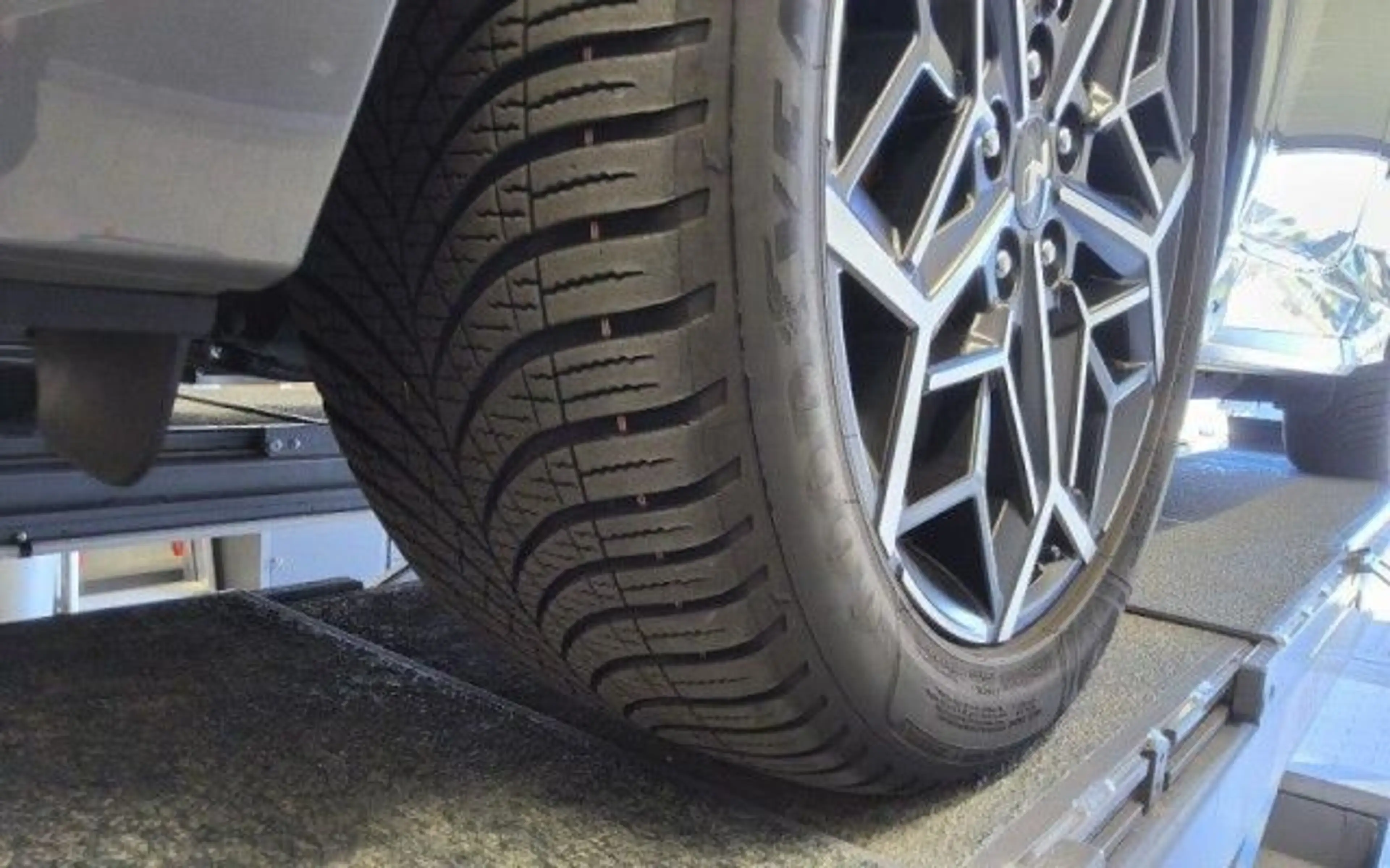 Hyundai TUCSON 1.6 T-GDI PHEV Allrad N LINE*Np 56.800EUR — photo 5