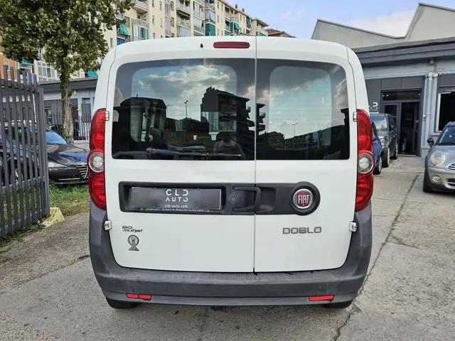 Fiat Doblo view 4