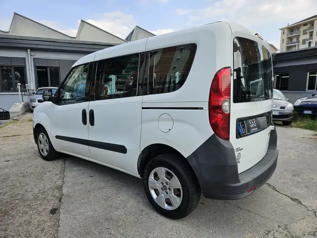 Fiat Doblo view 3