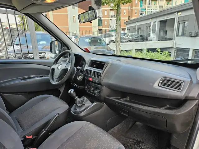 Fiat Doblo view 8