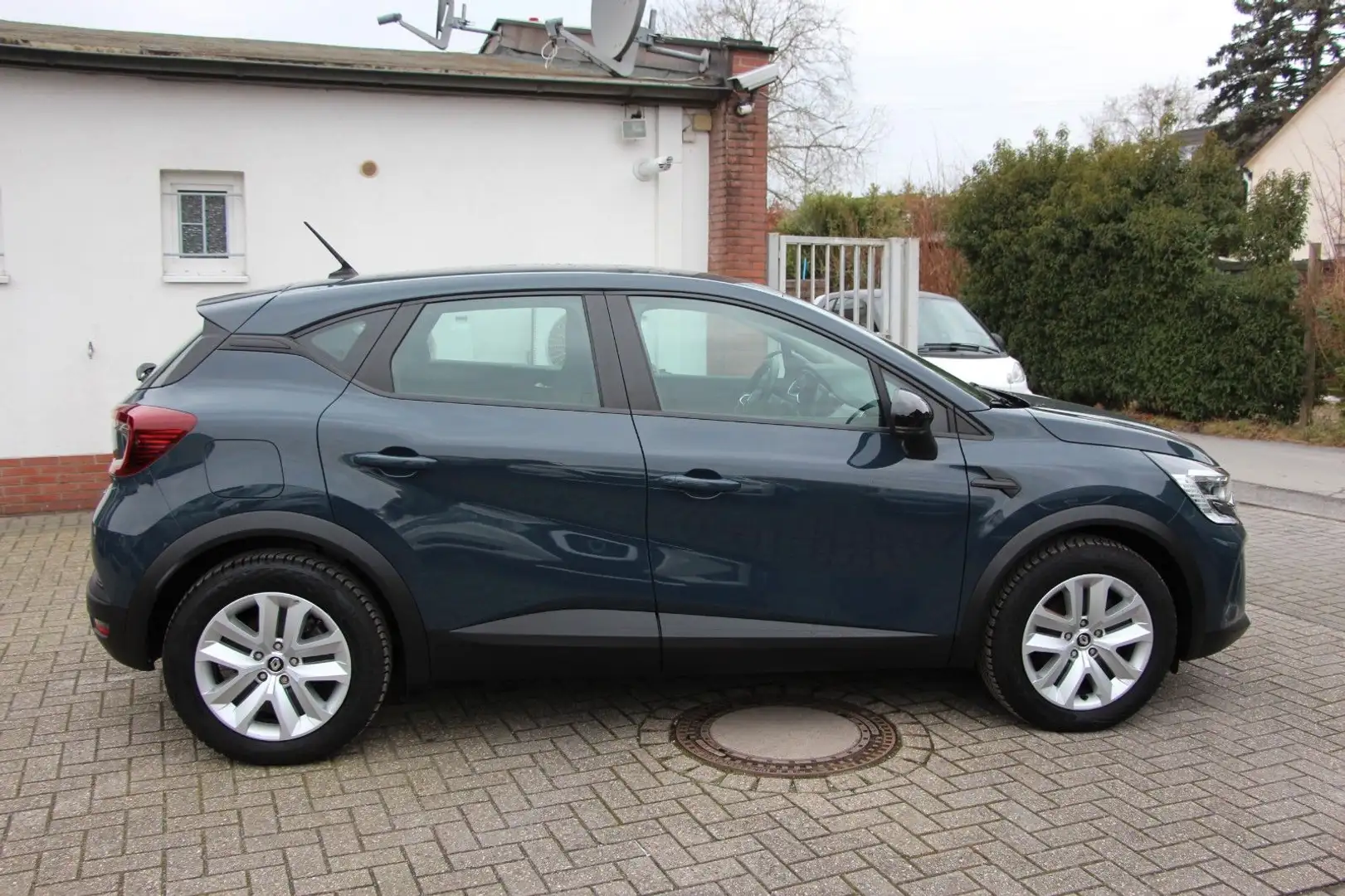 Renault Captur E-TECH Plug-In 160 Business Edition/83412 Blau - 2