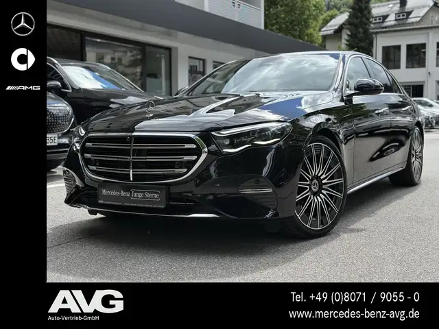 Mercedes-Benz E-Class view 7