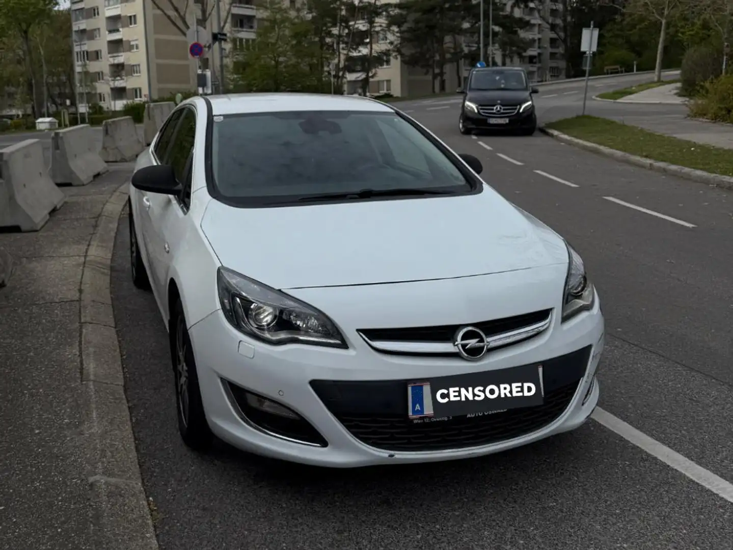Opel Astra Astra 1,7 CDTI Ecotec Österreich Edition Start/Stop System Österreich Edition - 2
