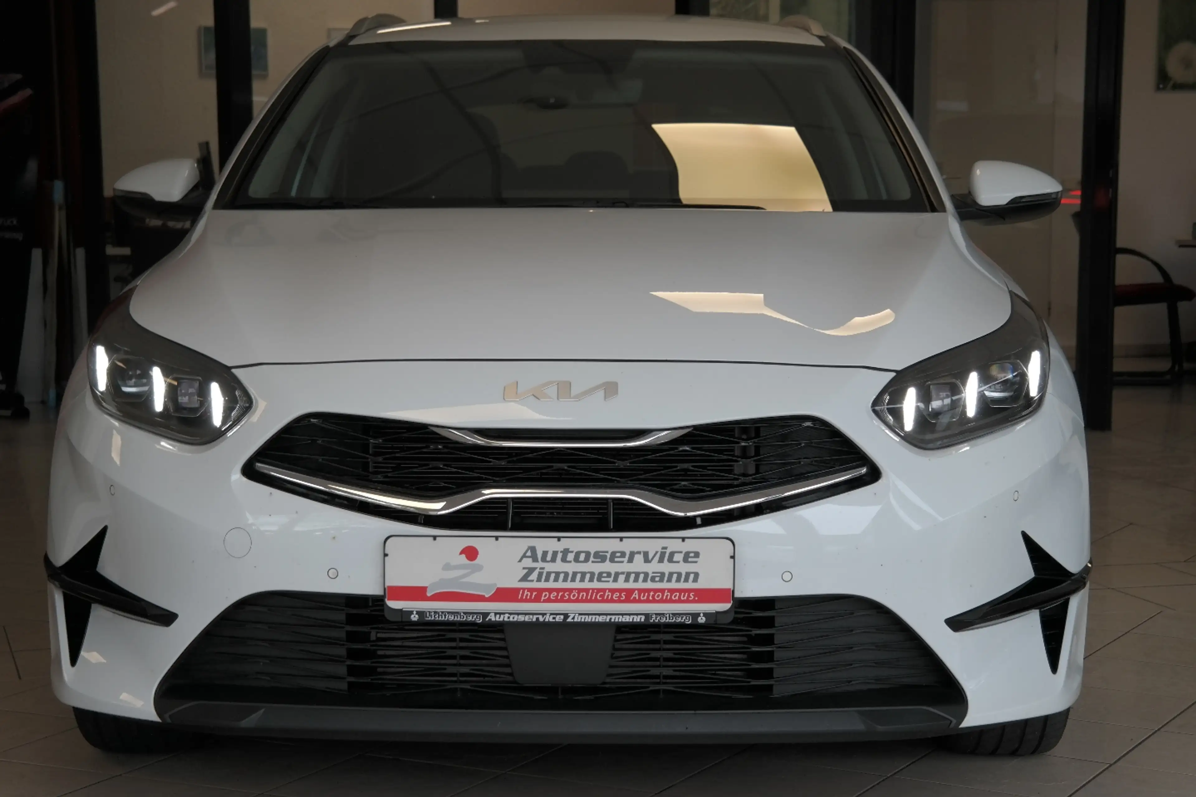Kia Ceed SW / cee'd SW 1.5 Spirit — photo 2