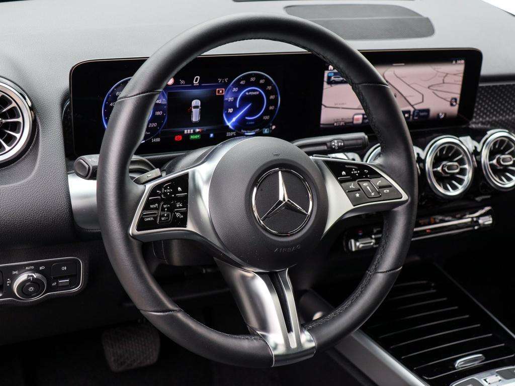 Mercedes-Benz EQB