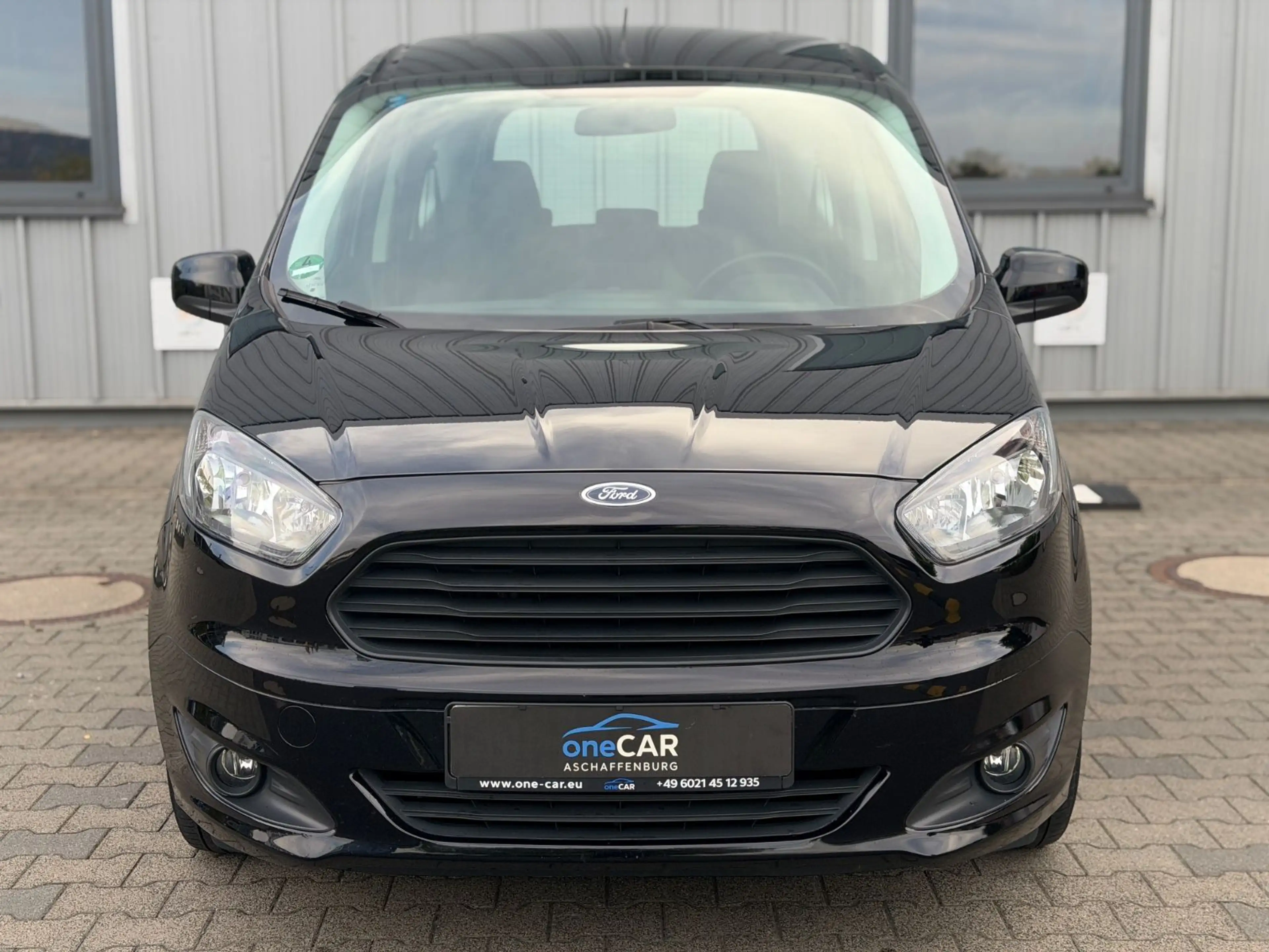 Ford Tourneo Courier 5-Sitzer — photo 7