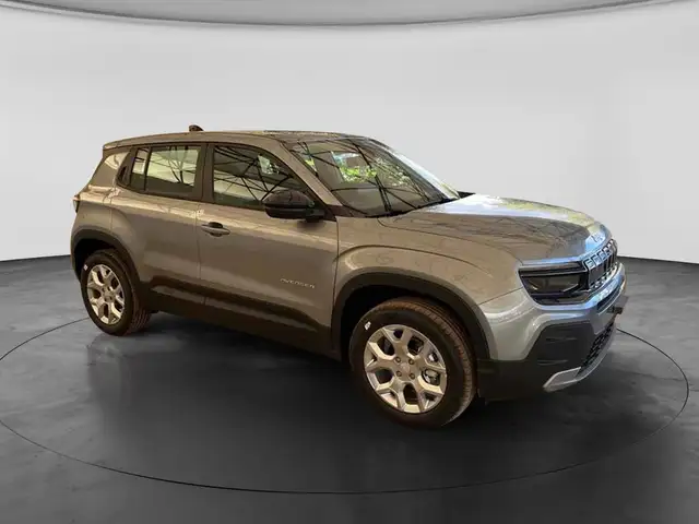 Jeep Avenger view 5