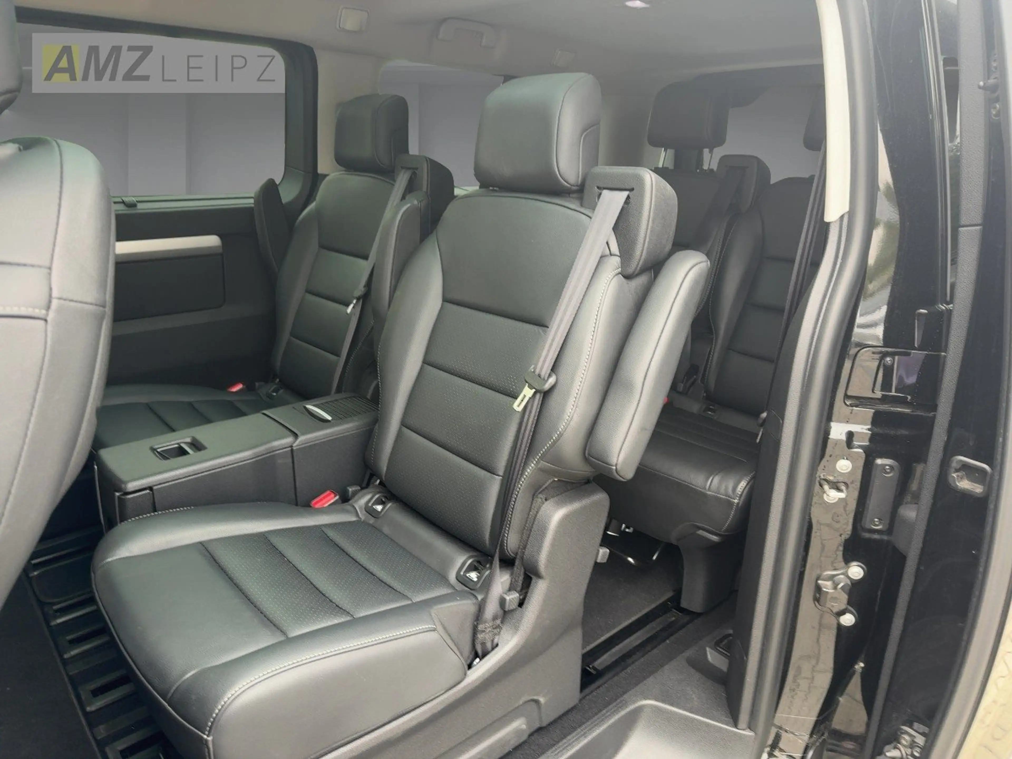 Opel Zafira Life 2.0 D L (L3) Elegance *7-Sitzer* — photo 11