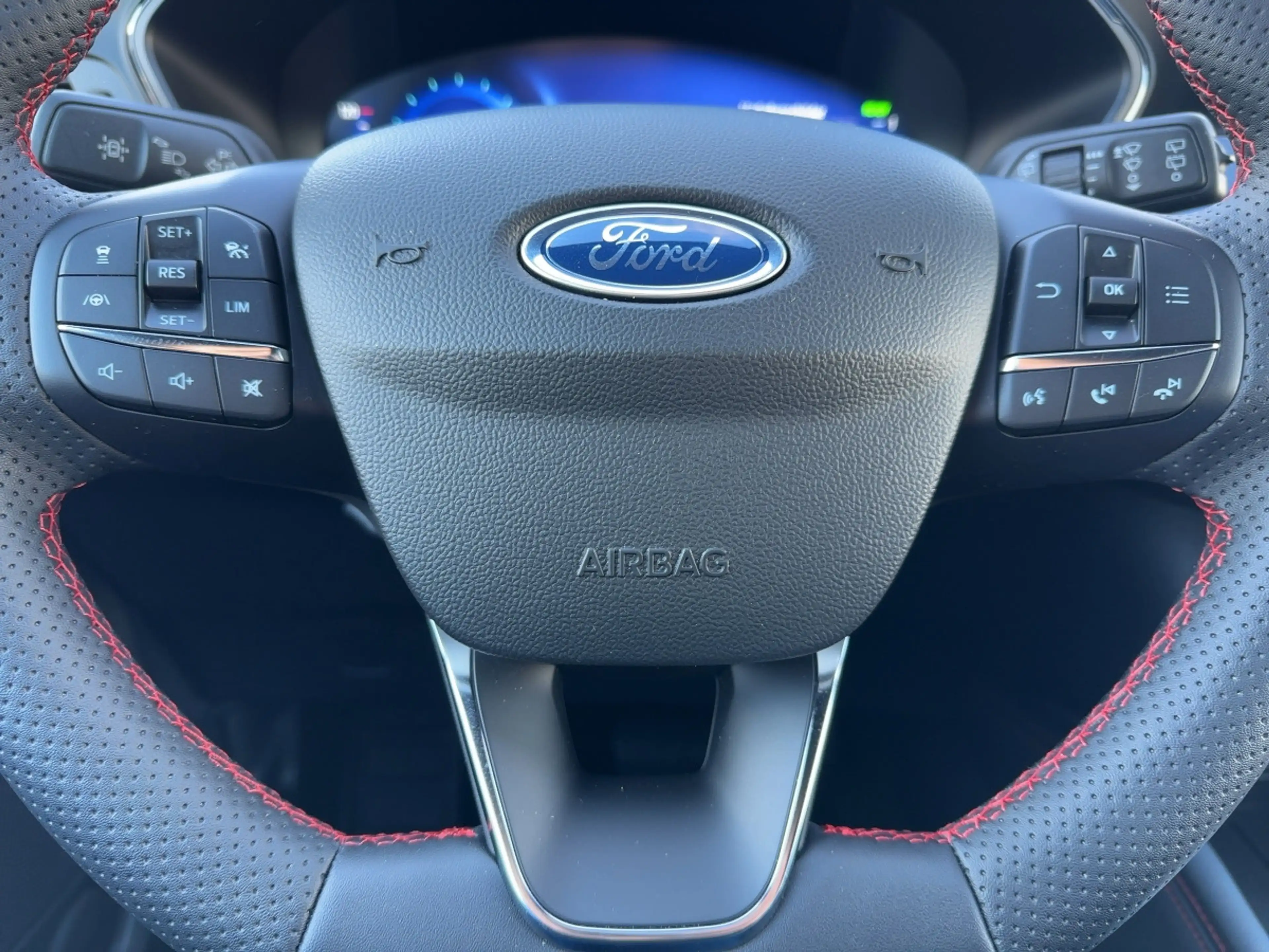 Ford Kuga ST-Line X LED+AHK+Kamera+Winterpaket — photo 10