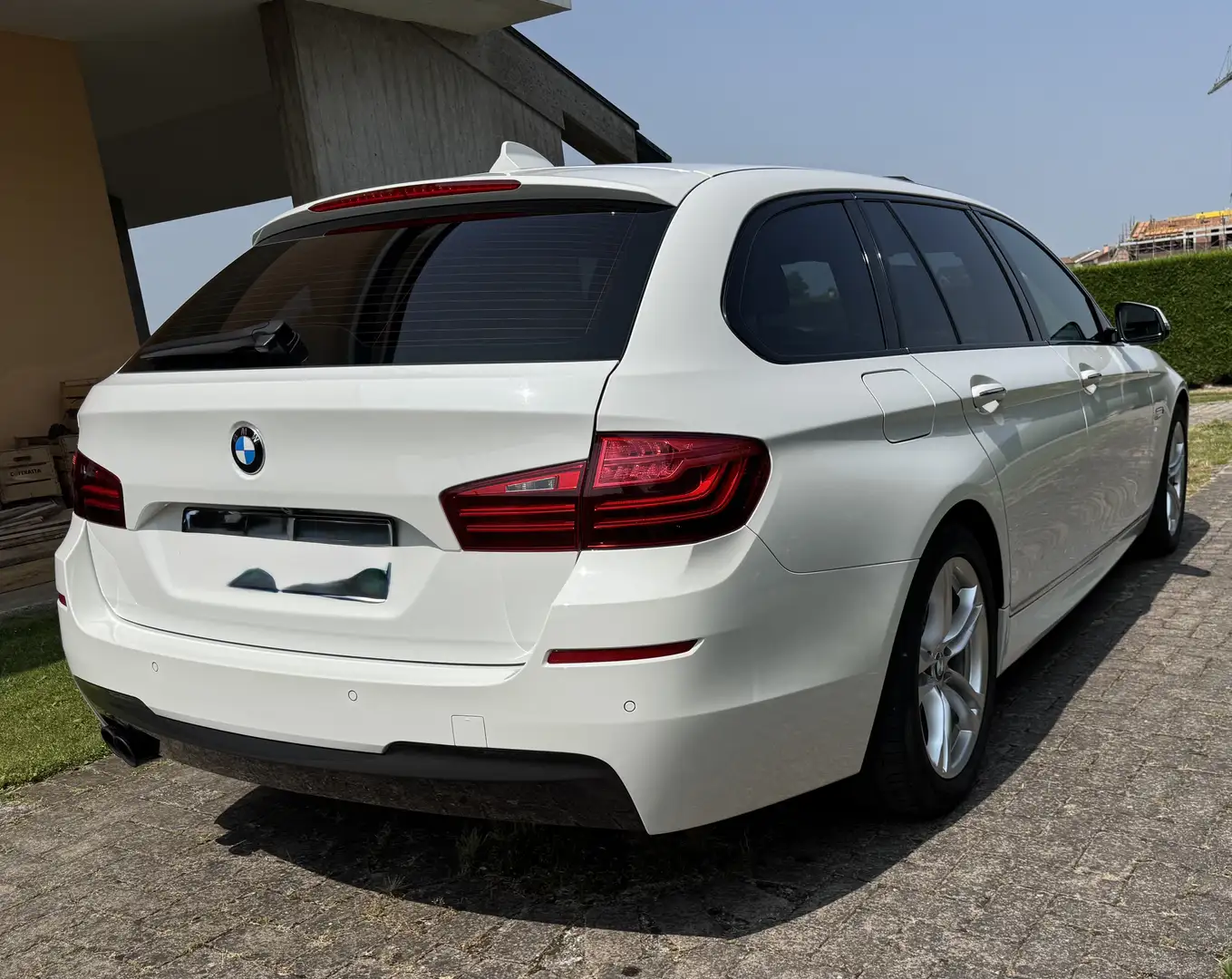 BMW 530 530d Xdrive Touring MSport Bianco - 2