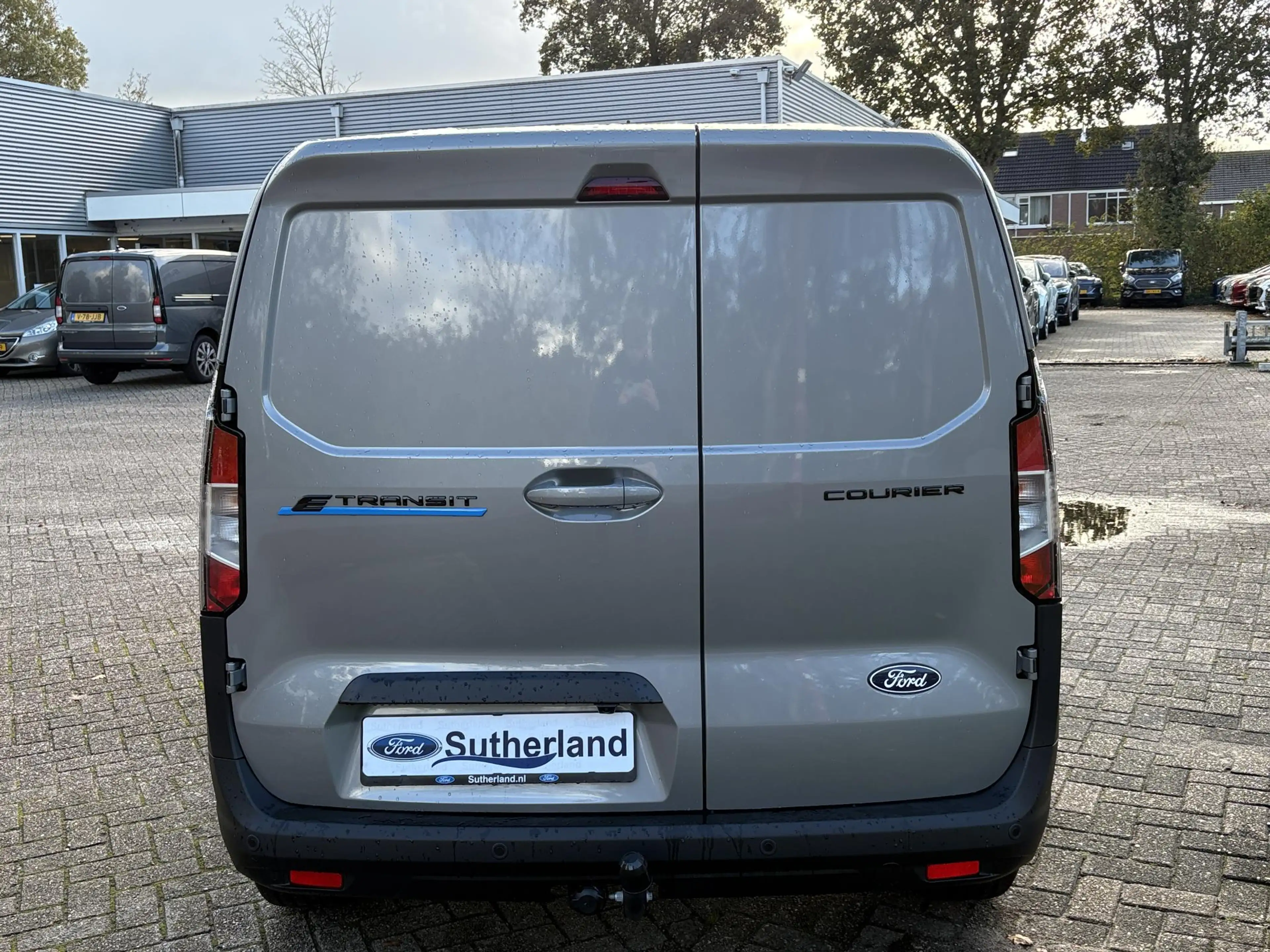 Ford Transit Courier E-Transit Limited 44 kWh 136pk | Adaptive cruise c — photo 6