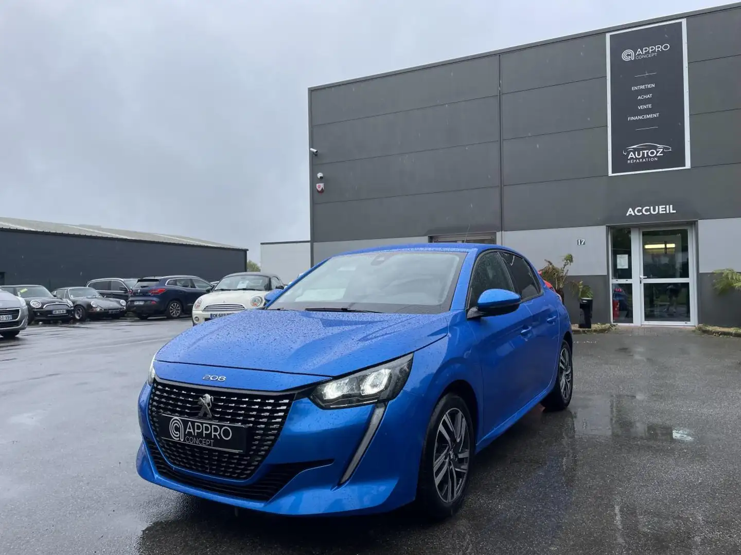 Peugeot 208 208 1.2i PureTech 12V S\u0026S - 100 - BV EAT8  Allure Bleu - 1