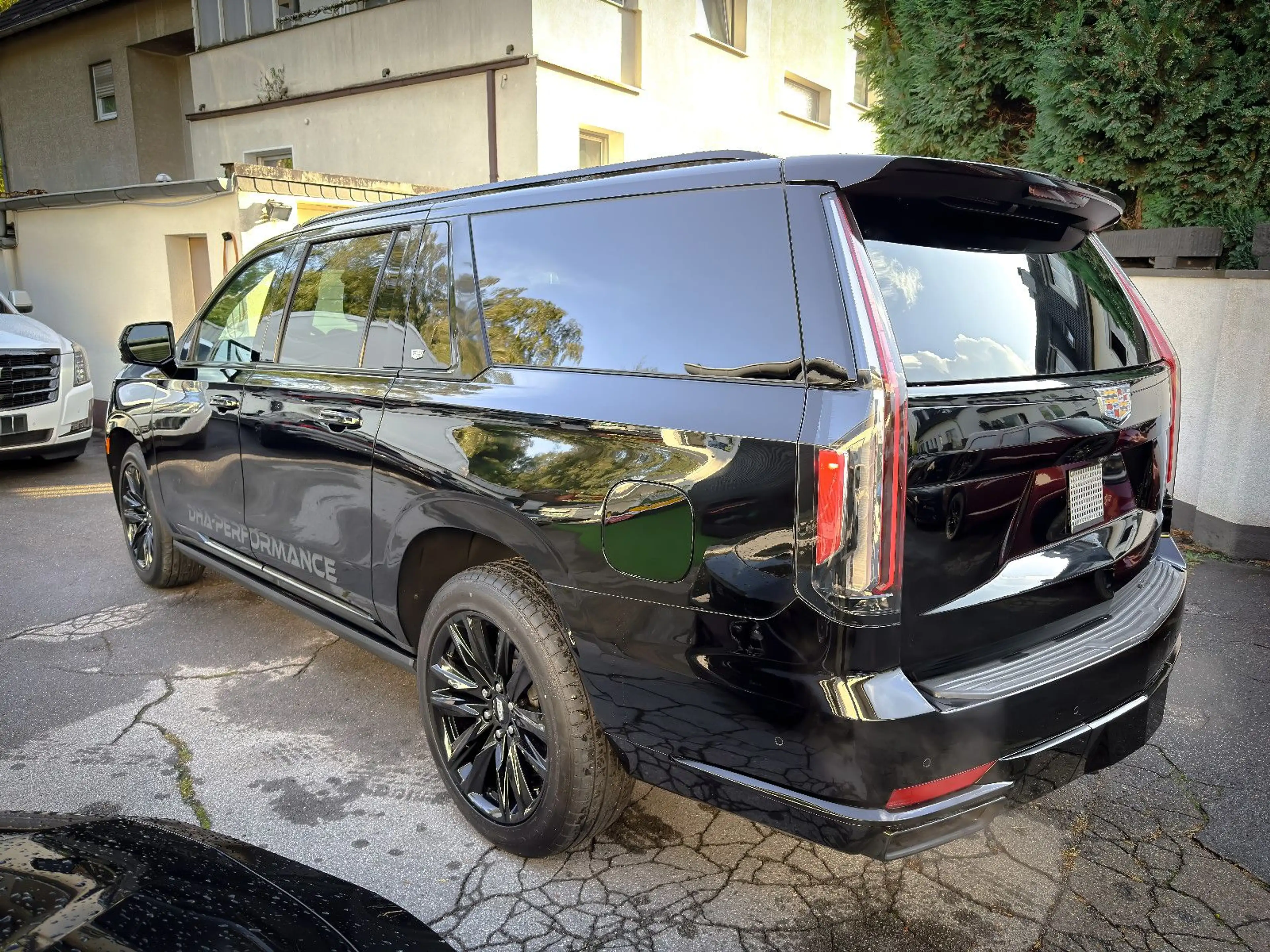 Cadillac Escalade 6.2 ESV Sport Platinum NIGHT LED TÜV — photo 9