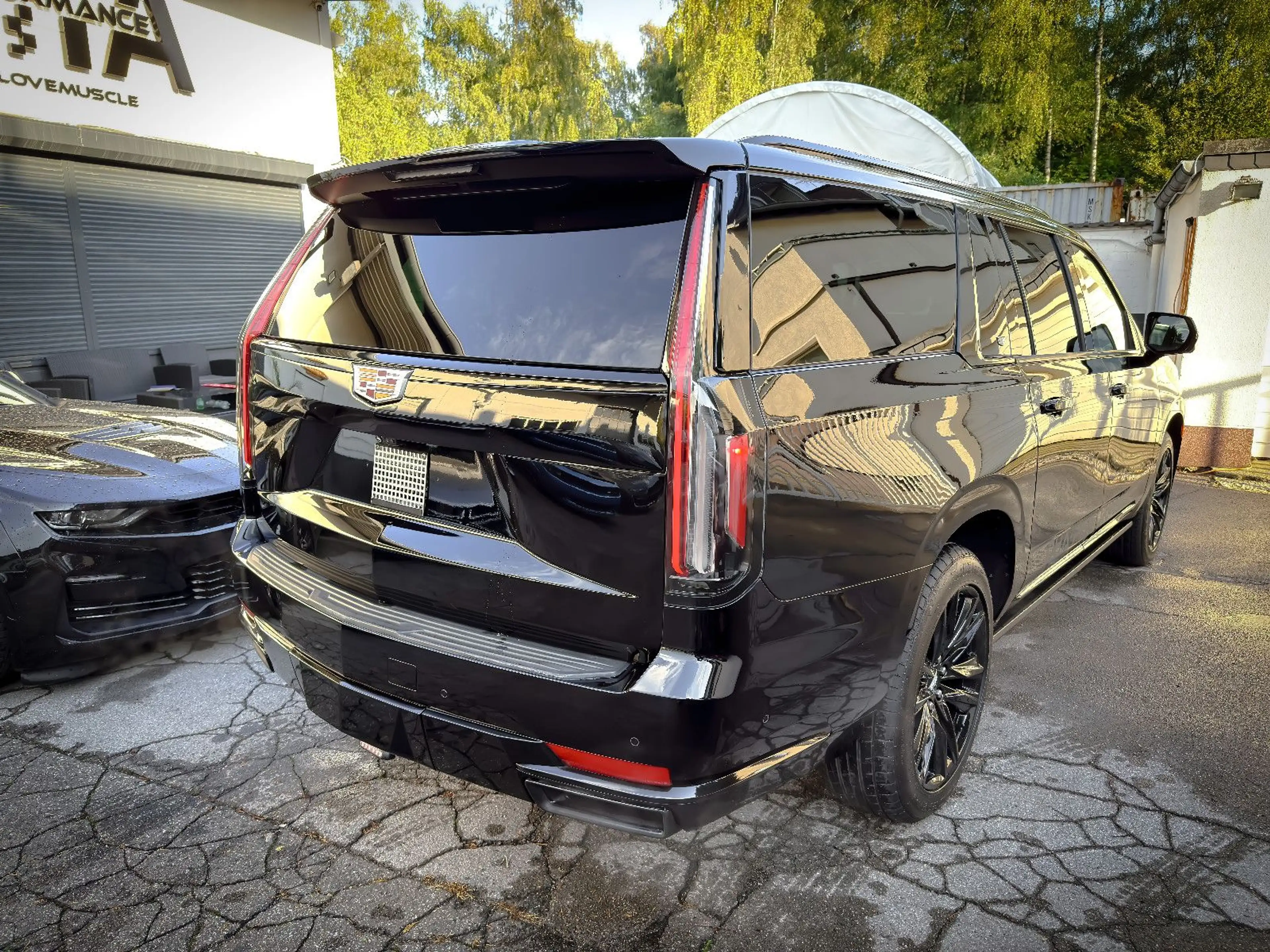 Cadillac Escalade 6.2 ESV Sport Platinum NIGHT LED TÜV — photo 12