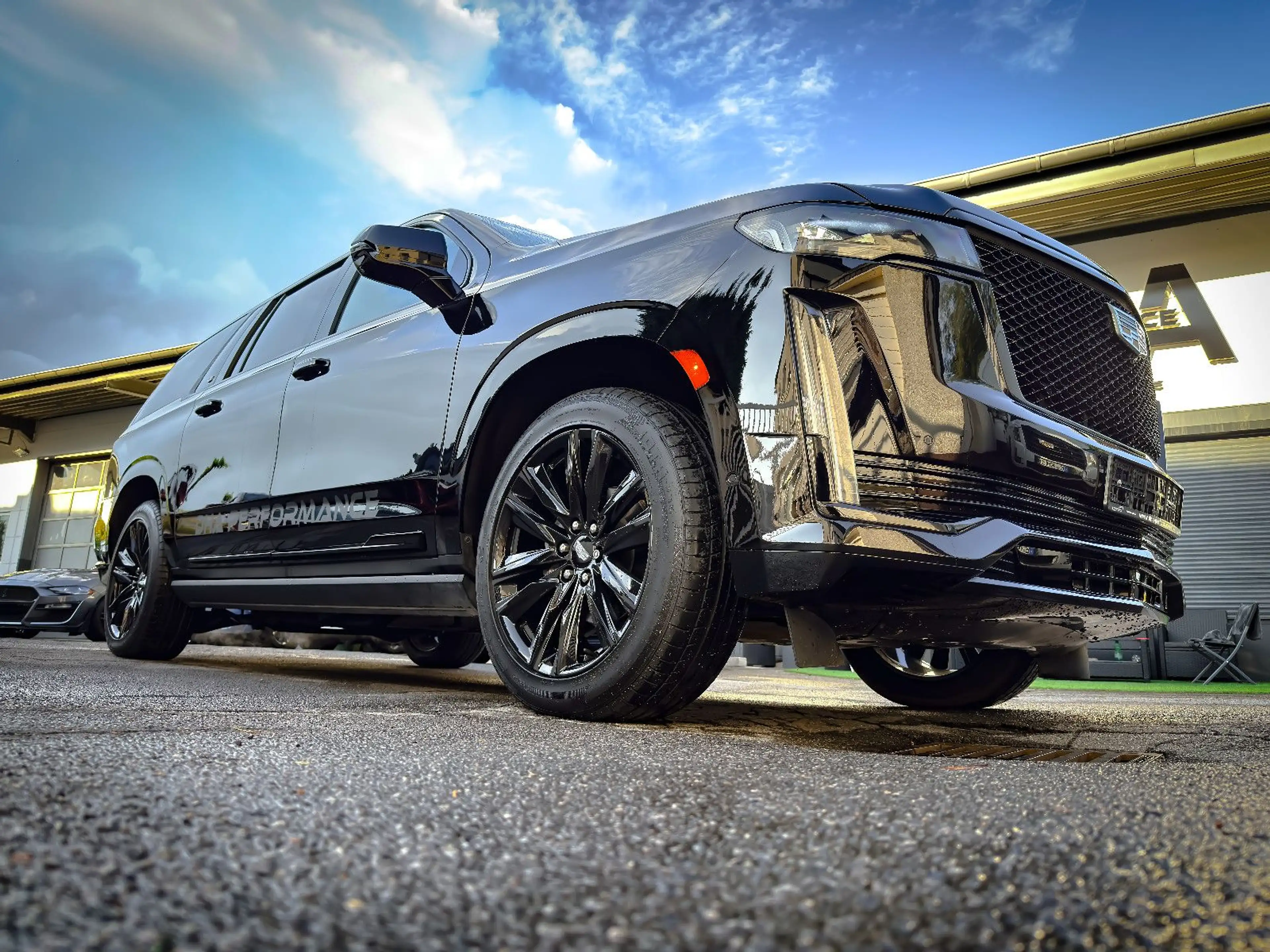 Cadillac Escalade 6.2 ESV Sport Platinum NIGHT LED TÜV — photo 2