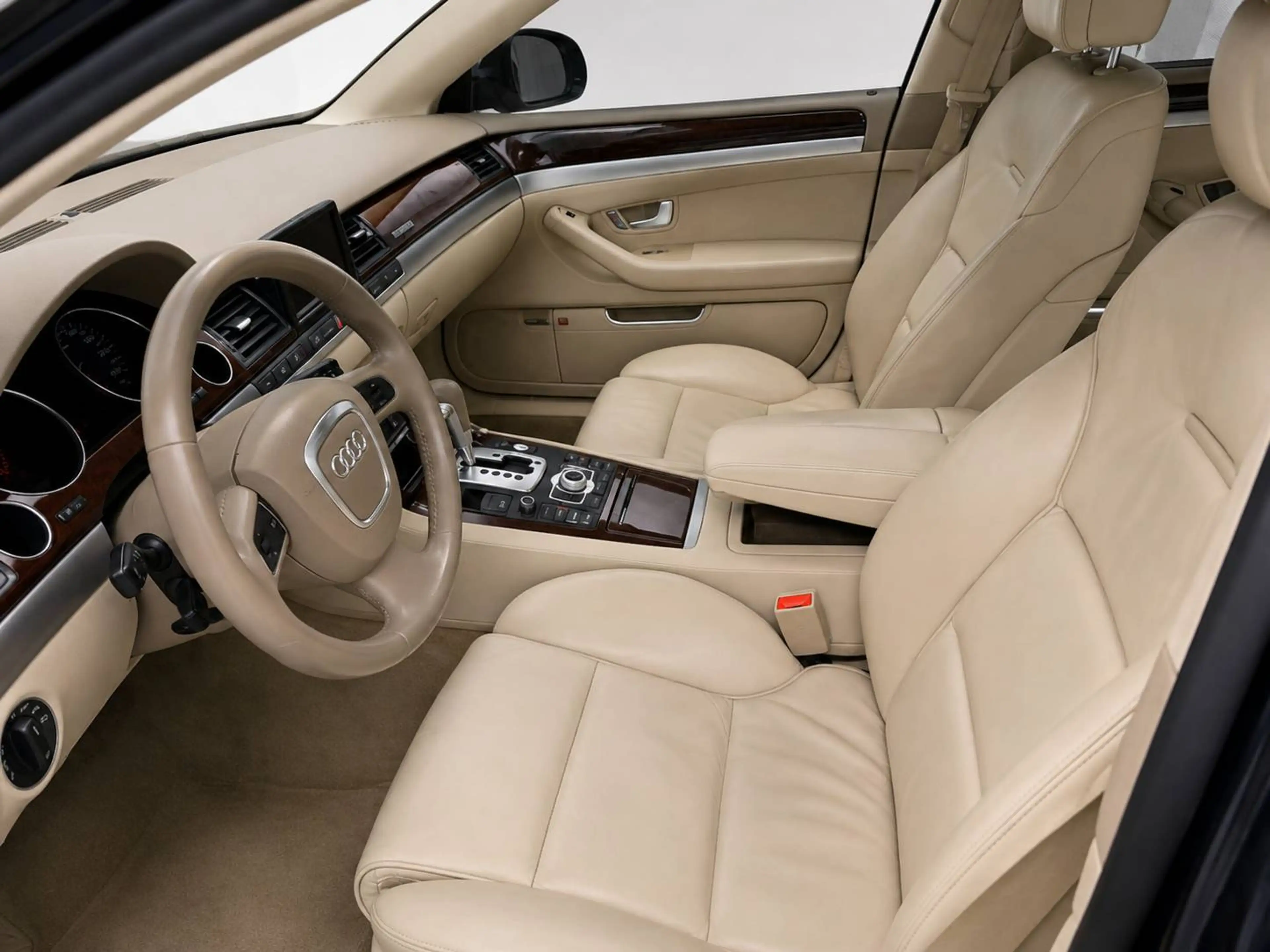 Audi A8 A8 Long 4.2 TDi V8 Quattro DPF Tiptronic — photo 4