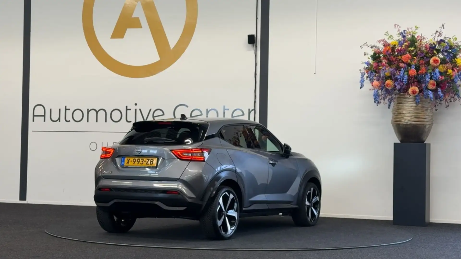 Nissan Juke 1.0 DIG-T N-Design | LEER | 360 CAM | BOSE | NAVI Grijs - 2