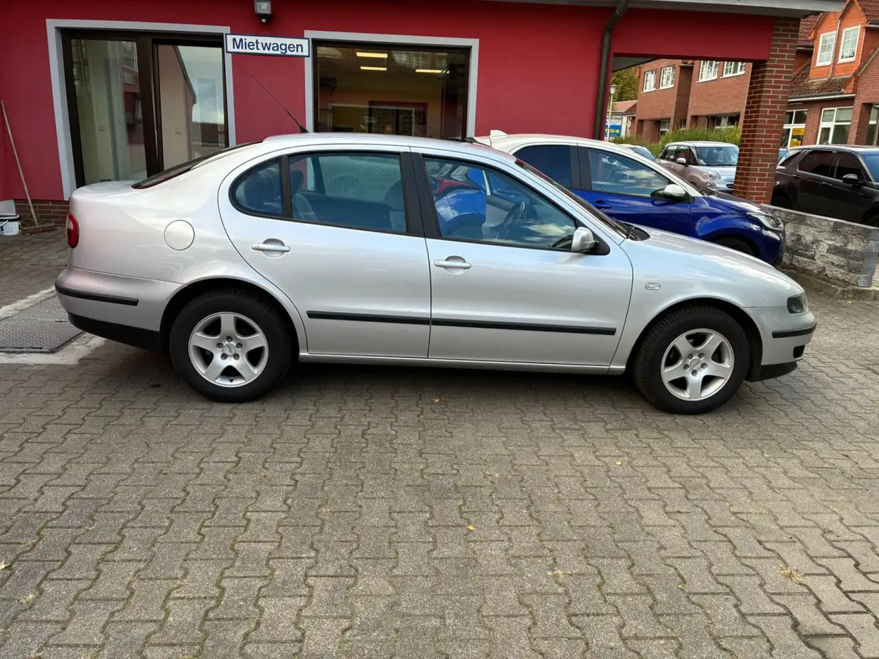 SEAT Toledo Stella 1,6 16V-Klima-TÜV-AU-05-2028-, foto 6
