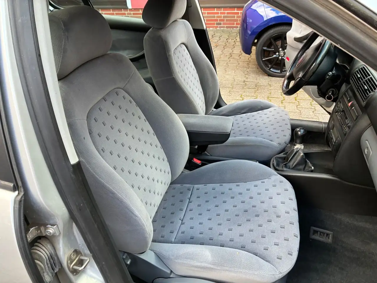 SEAT Toledo Stella 1,6 16V-Klima-TÜV-AU-05-2028-, foto 10
