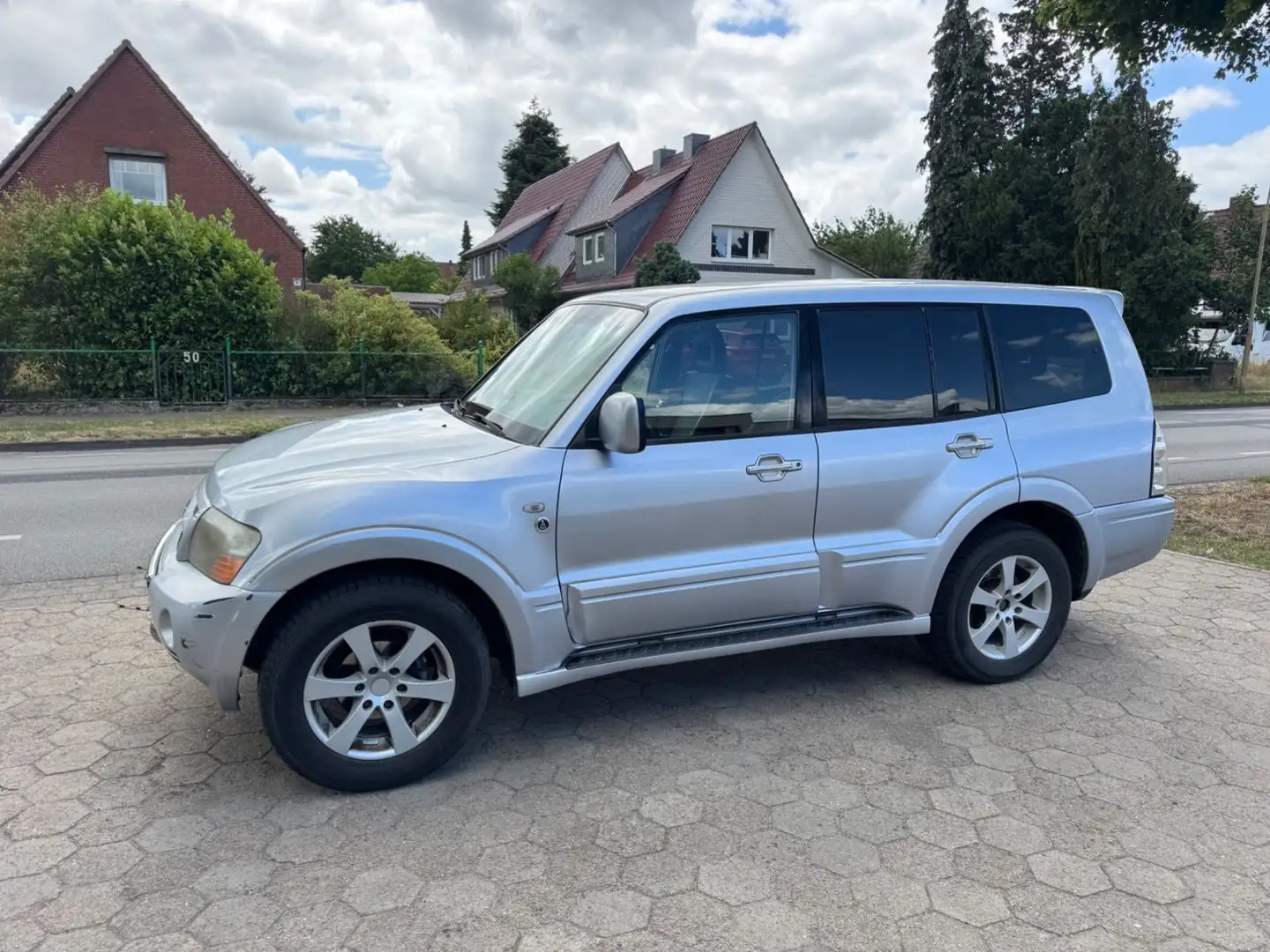 Mitsubishi Pajero 3,2 DI-D Dakar*Leder*7 Sitze*uvm. - 1