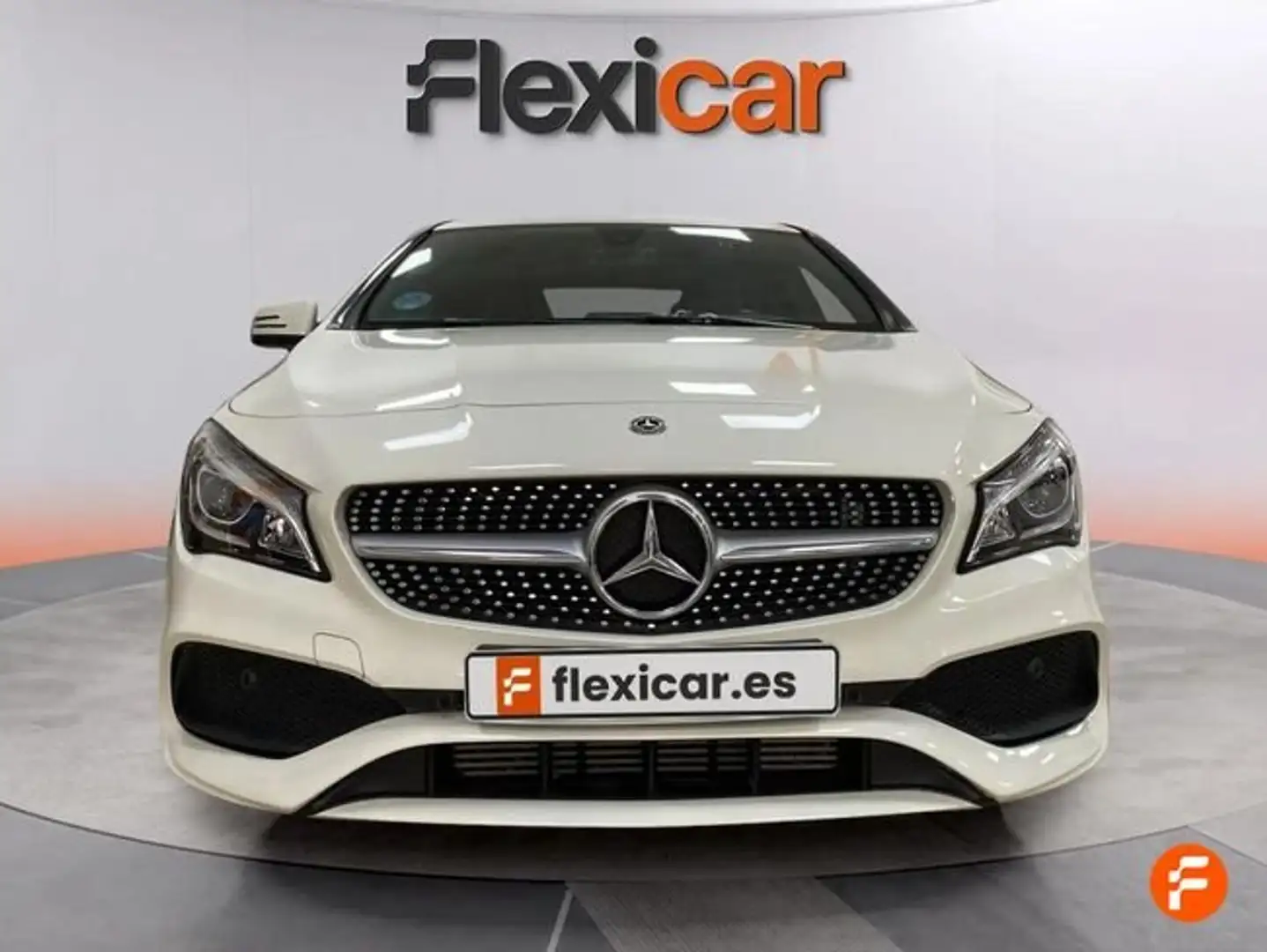 Mercedes-Benz CLA 200 200d Blanco - 2